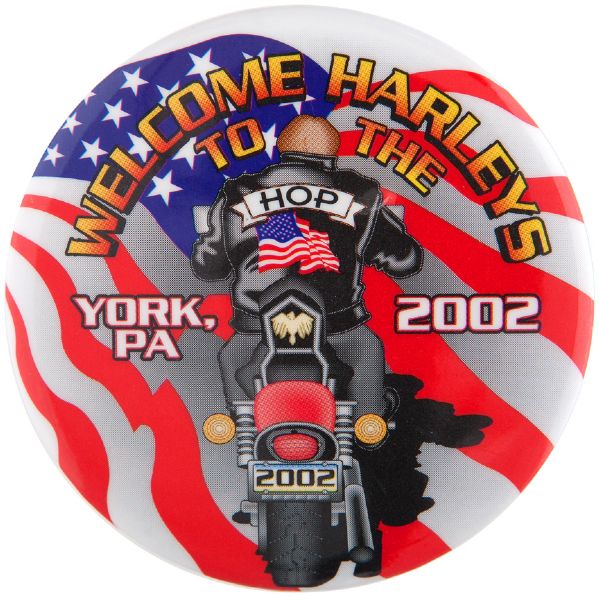 HARLEY-DAVIDSON FACTORY TOWN 2002 EVENT BUTTON.