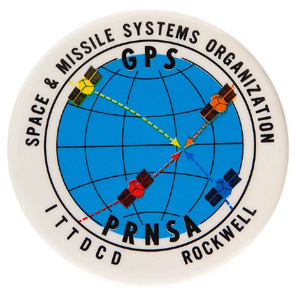 SPACE & MISSILE SYSTEMS ORGANIZATION/ROCKWELL/ITTDCD 1980s LOGO BUTTON WITH GPS EARLY REFERENCE.